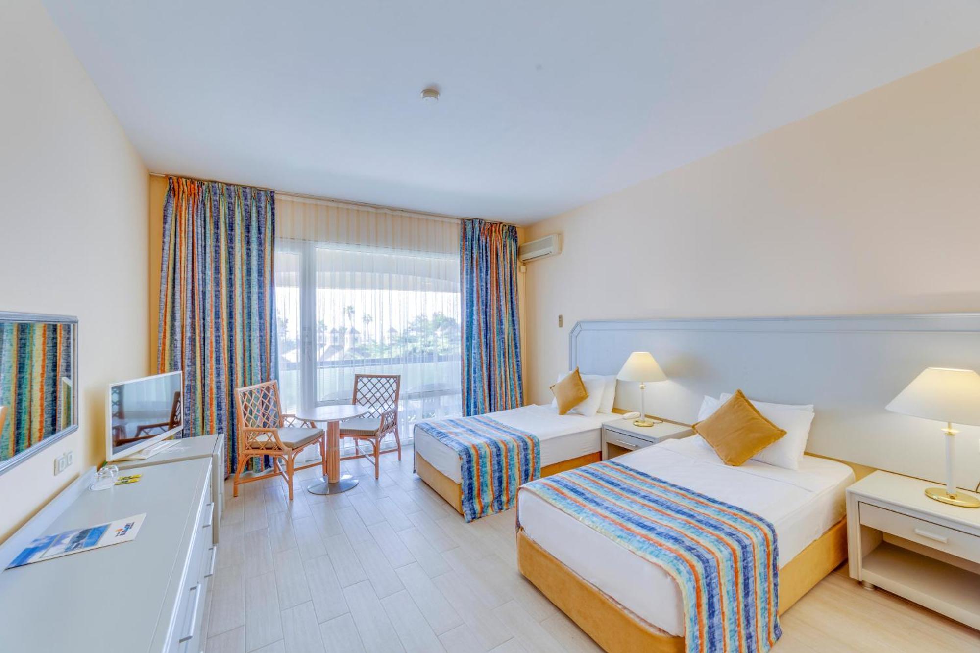 Hotel The Grand Blue Sky International Kusadası Exteriér fotografie