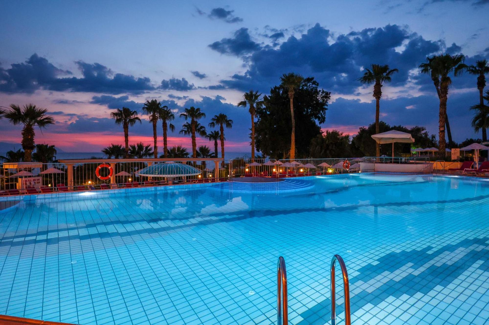 Hotel The Grand Blue Sky International Kusadası Exteriér fotografie